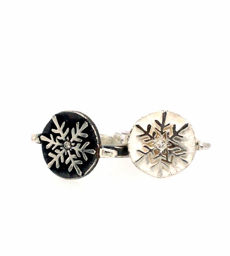 Schneeflocken Ring schwarz & weiß